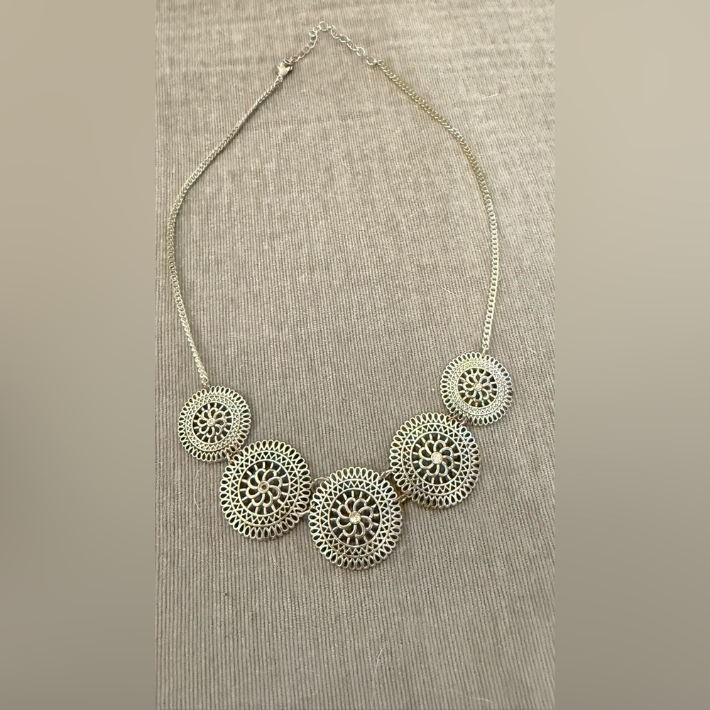 Elegant Gold Necklace for Women